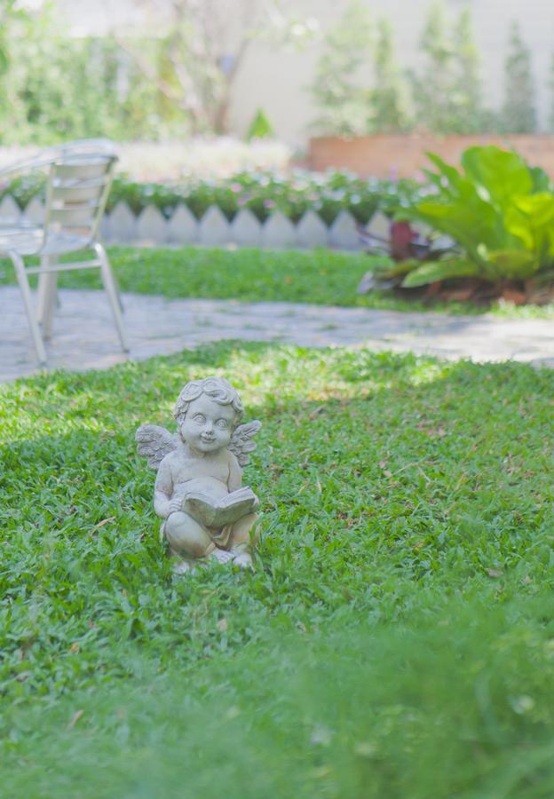 Manyi Boutique House Hotel Chiang Mai Luaran gambar
